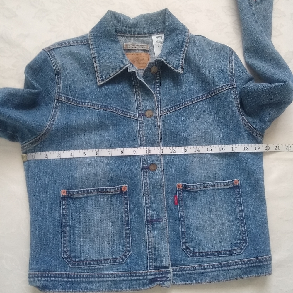 Levi's Denim Boxy Utility Jacket Patch Pockets - image 4